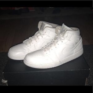 Jordan 1 “White/White”